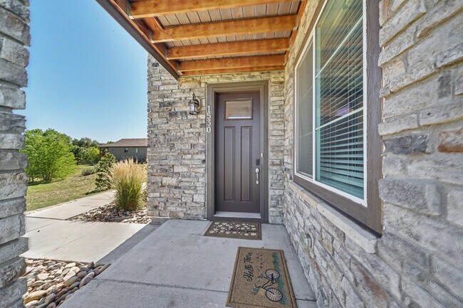 Building Photo - 1530 Castle Creek Cir