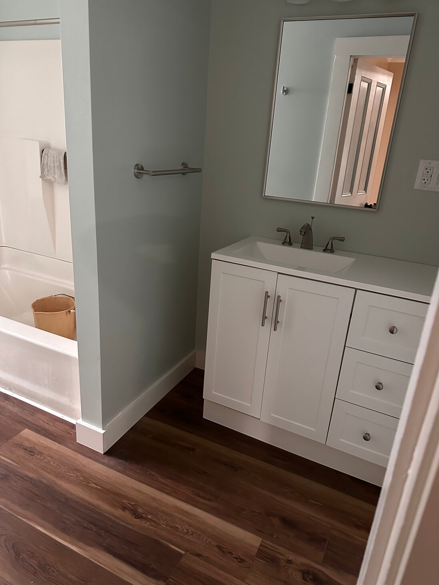 Building Photo - 2 Union St