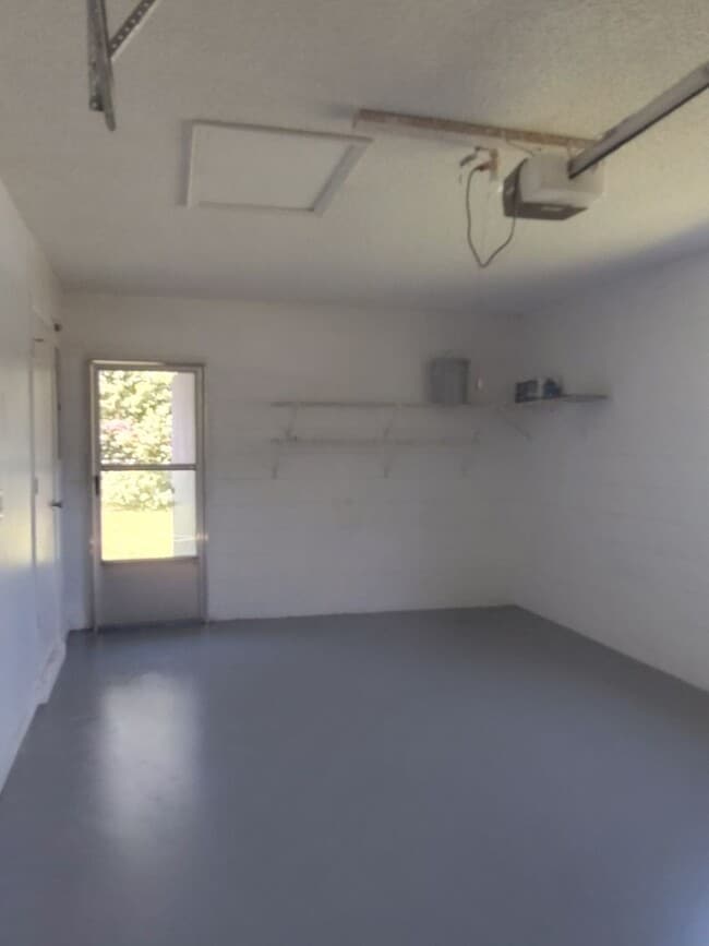 Building Photo - CITRUS SPRINGS