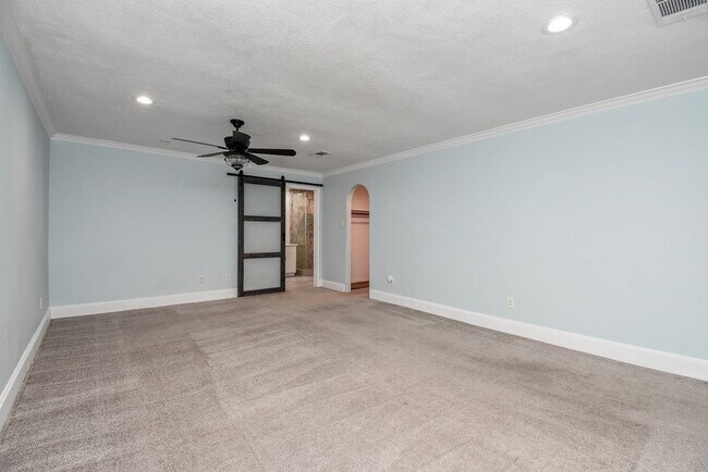 Building Photo - 21338 Park Villa Dr