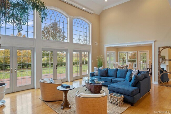 Building Photo - 2995 Laurel Trail