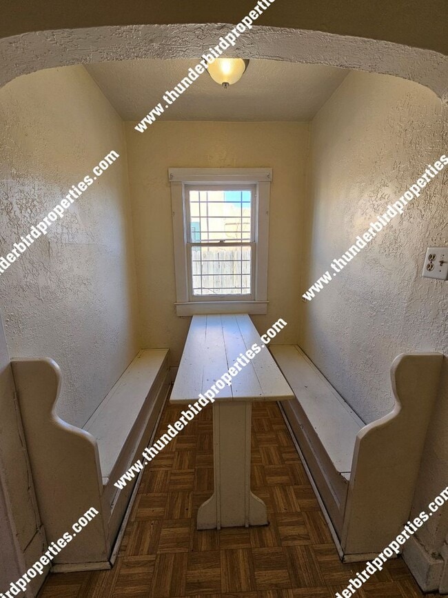 Building Photo - 2110 Coal Pl SE