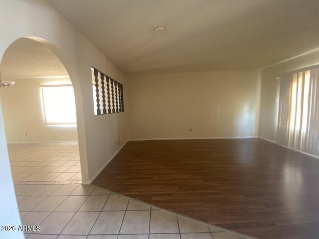 Building Photo - 4606 Paseo Las Palmas