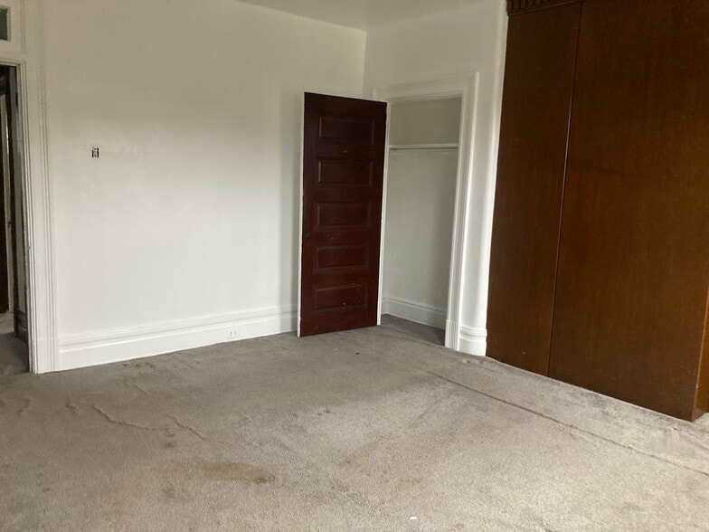 Building Photo - 5120 Friendship Ave