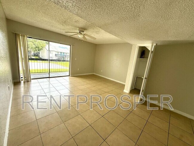 Building Photo - 4149 S Semoran Blvd