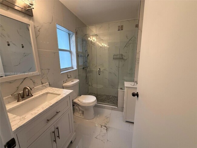 Building Photo - 5225 NW 112th Ave