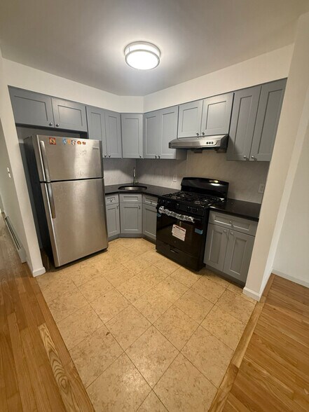 Building Photo - 99-14 43rd Ave