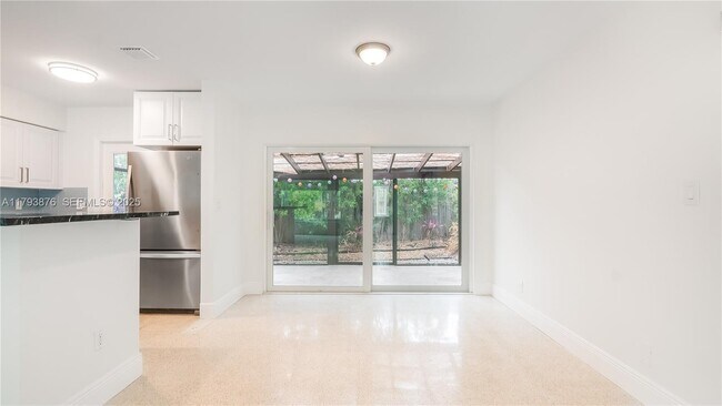 Building Photo - 4512 Sea Grape Dr