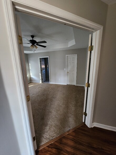 Building Photo - 713 Cannock Loop