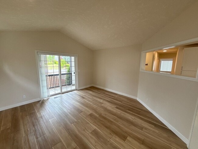 Building Photo - 5512 Murray St SE