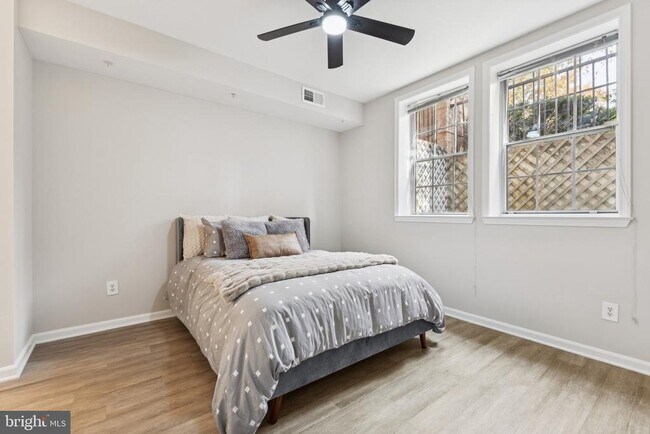 Building Photo - 1361 Garden Wall Cir