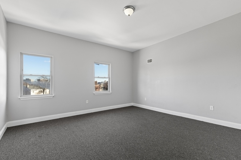 Building Photo - 1005 N Arlington Ave