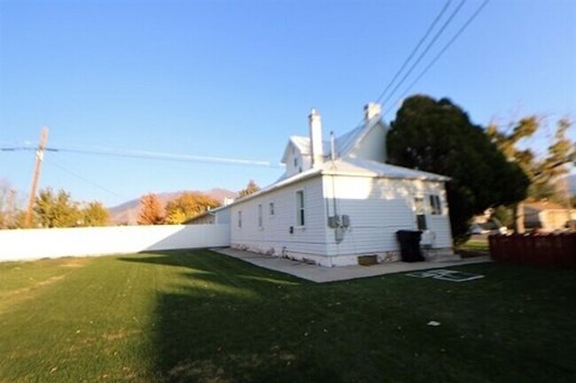 Building Photo - Conveniently Located HOUSE in Spanish Fork!