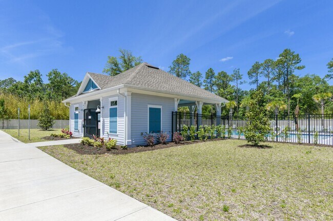 Building Photo - Beautiful 2 Bedroom, 2 Bathroom Home in St. Augustine Lakes