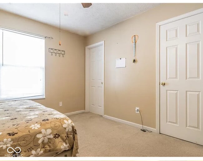 Building Photo - 113 Gazebo Dr