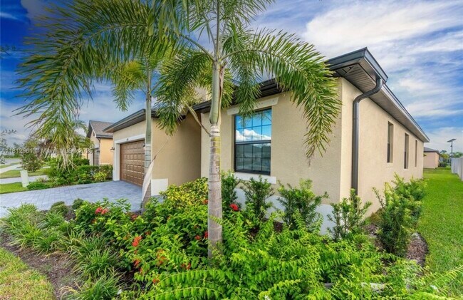 Building Photo - 16851 Cayo Key Dr