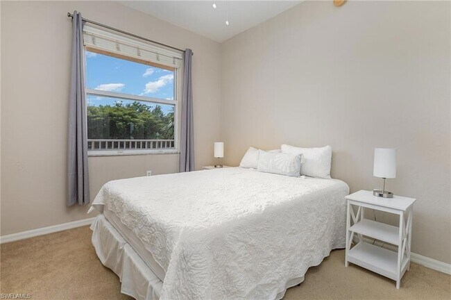 Building Photo - 8470 Kingbird Loop