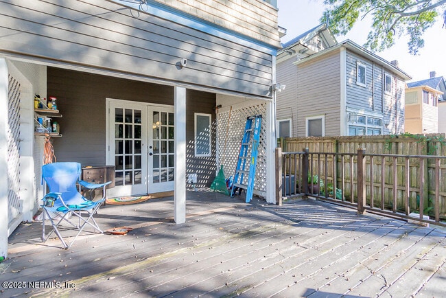 Building Photo - 1838 Silver St