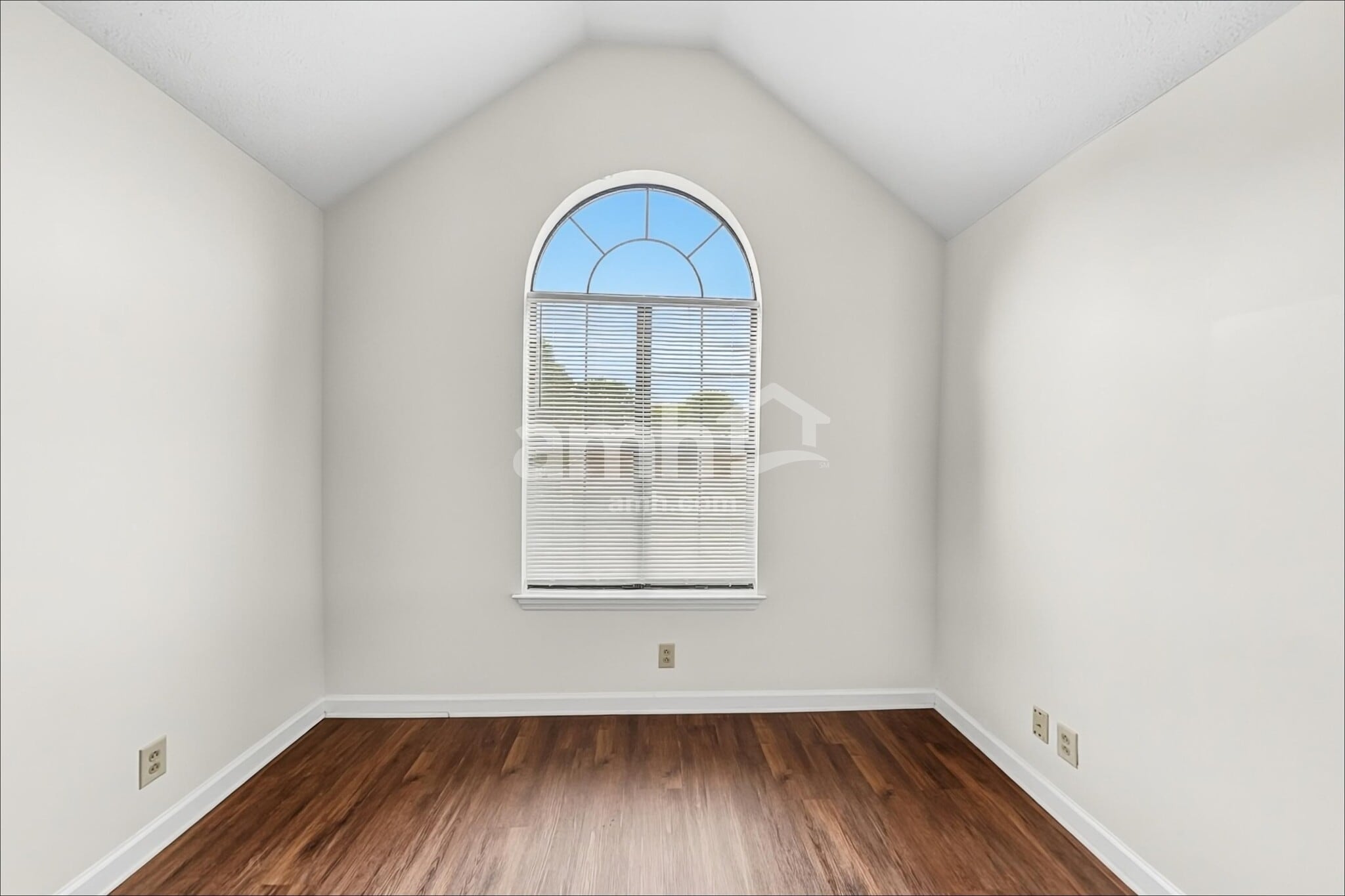 Building Photo - 3609 Applewood Ln