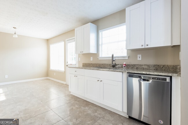 Building Photo - 1573 Keystone Dr
