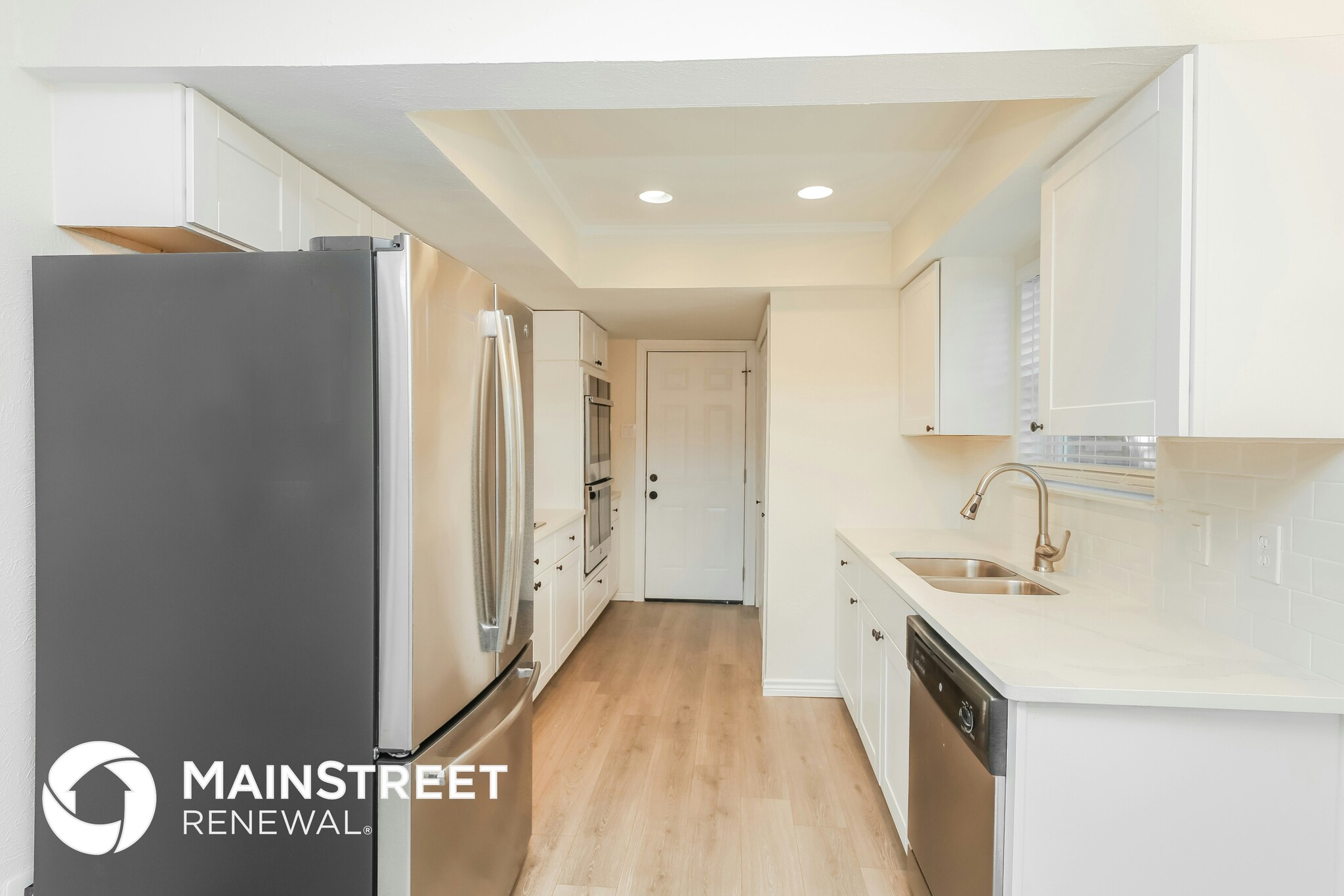 Building Photo - 15525 Earlport Cir