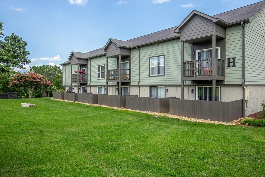 Building Photo - Chase Cove Apartments