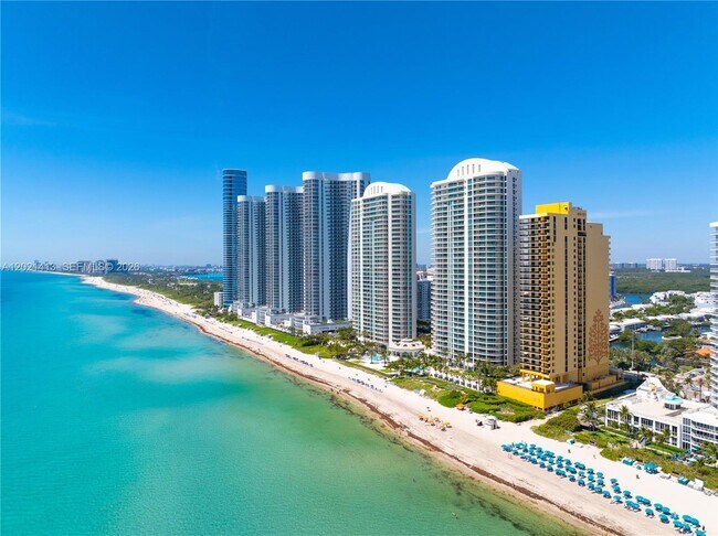 Building Photo - 16275 Collins Ave