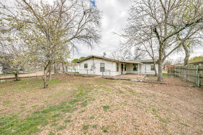 Building Photo - 2509 Valwood Pkwy