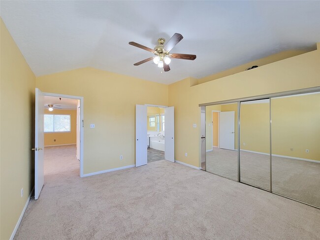 Building Photo - 10130 Berry Limb Dr