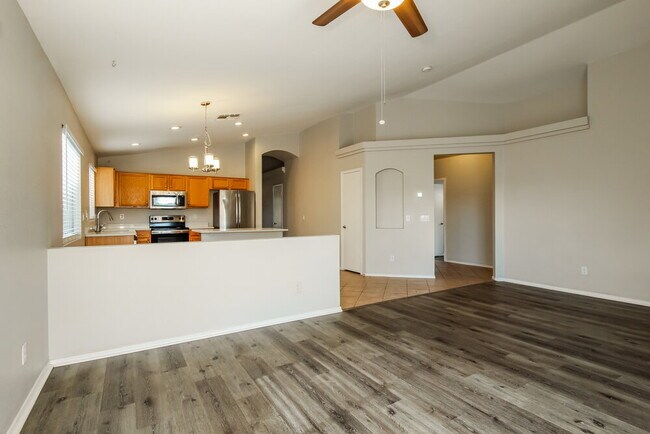 Building Photo - 12821 W Crocus Dr