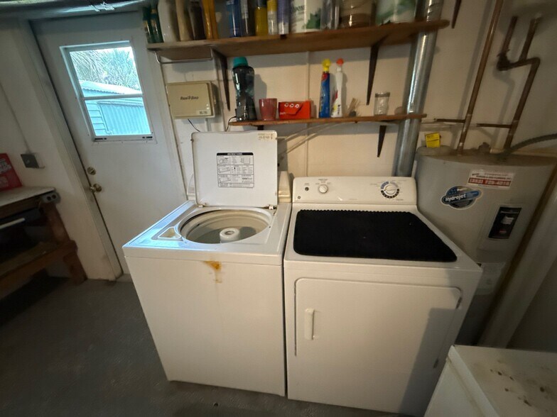 Building Photo - 11675 W Dixie Shores Dr