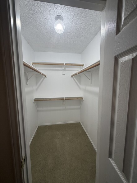 Building Photo - 2521 Ensenada Ln