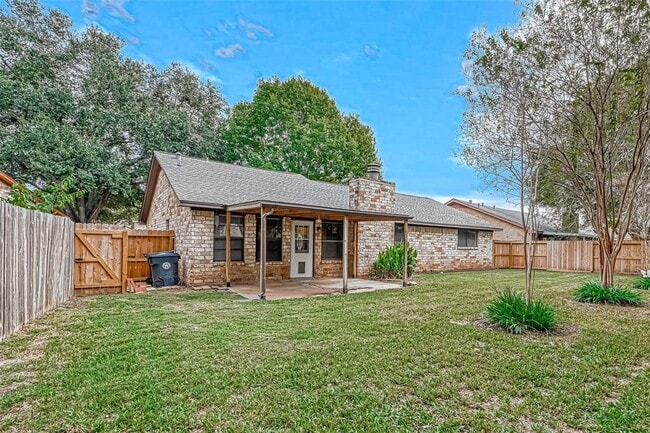 Building Photo - 2523 Buffalo Trail