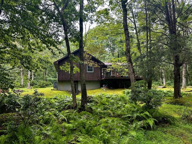 Building Photo - 95 Split Rock Dr