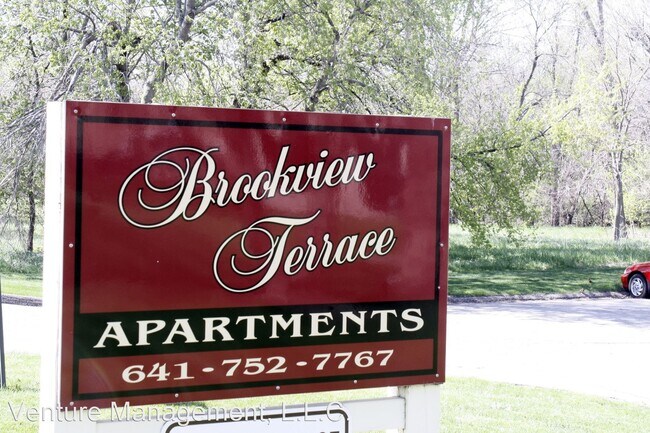 Building Photo - 1707 S 7th Ave