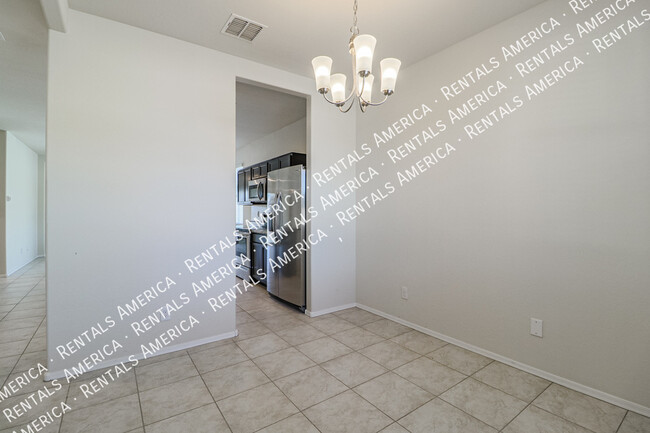 Building Photo - 11323 E Verbina Ln