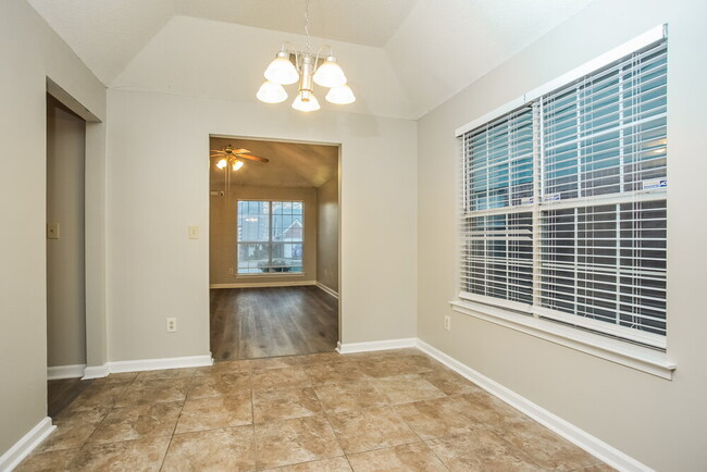 Building Photo - 3566 E Regency Park Cir