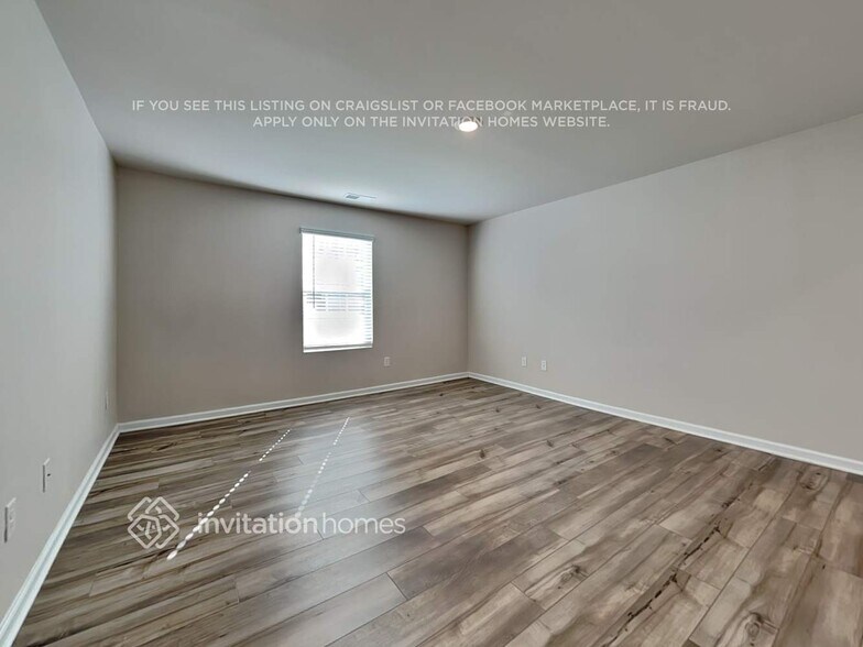 Building Photo - 1143 Woodhouse Dr