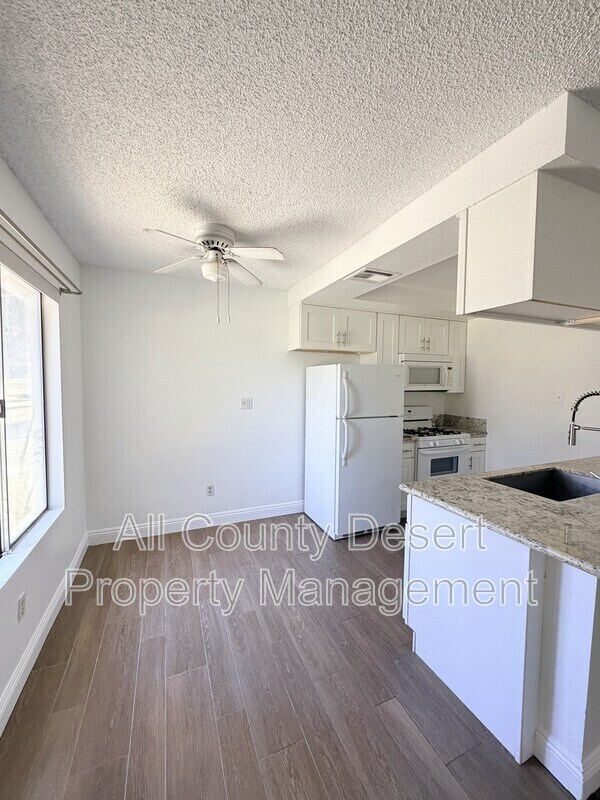 Building Photo - 82567 Ave 48