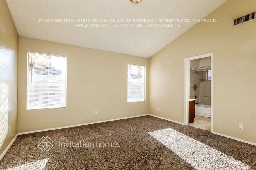 Building Photo - 13250 N 78th Dr