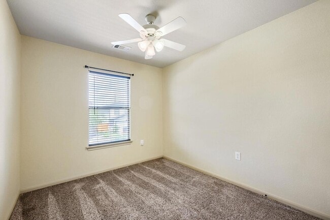 Building Photo - 7425 Thannas Way