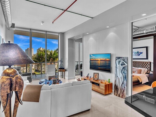 Building Photo - 3029 NE 188th St