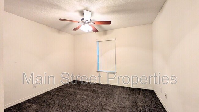 Building Photo - 7448 Chimney Pines Dr