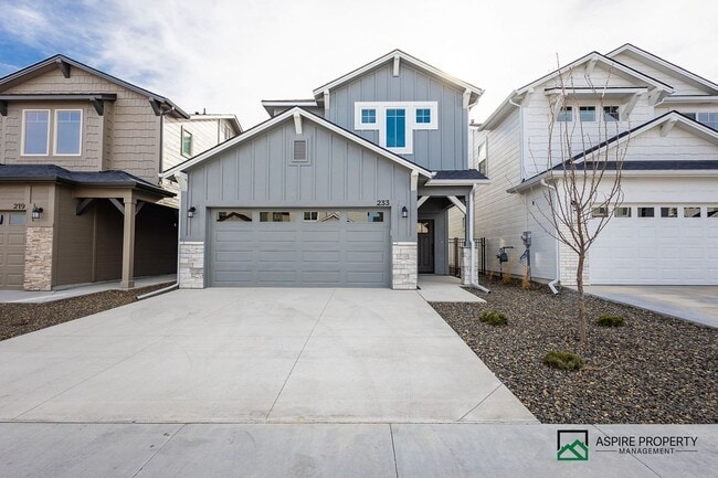 Building Photo - Brand New 4 Bed 3 Bath