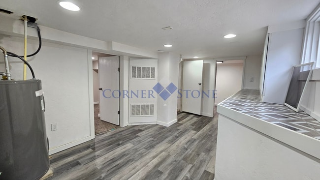 Building Photo - Charming Fully Renovated Home in Nampa!