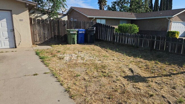 Building Photo - sonora