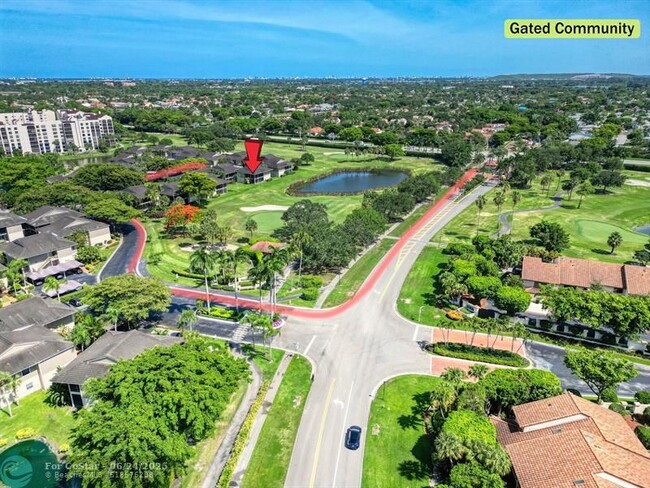 Building Photo - 7644 Elm Ridge Dr