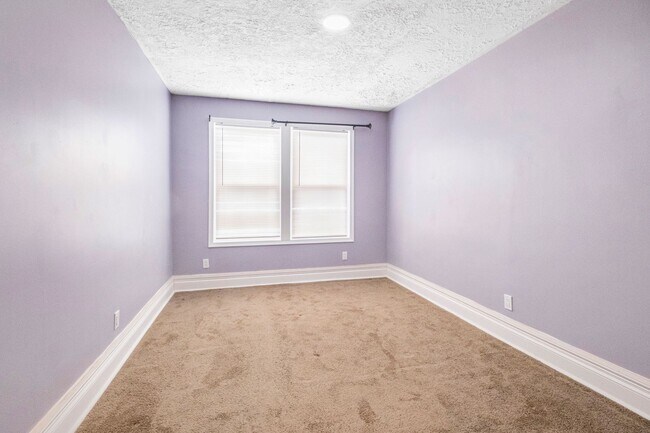 Building Photo - Cozy 1 BR/1 BA Apartment in Congress Heights!