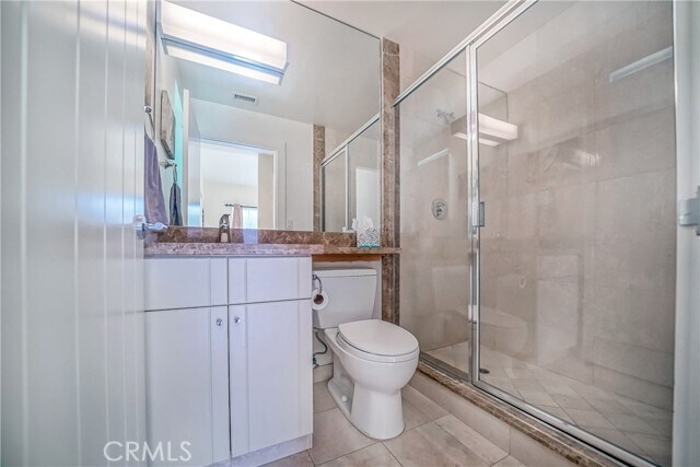 Building Photo - 5512 Leghorn Ave