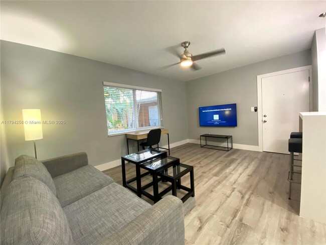 Building Photo - 7901 SW 64th Ave